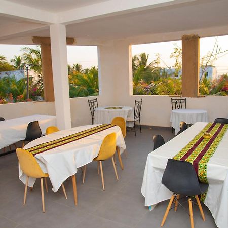 Chambres D'Hotes Villa Luciana Saly Chambre photo