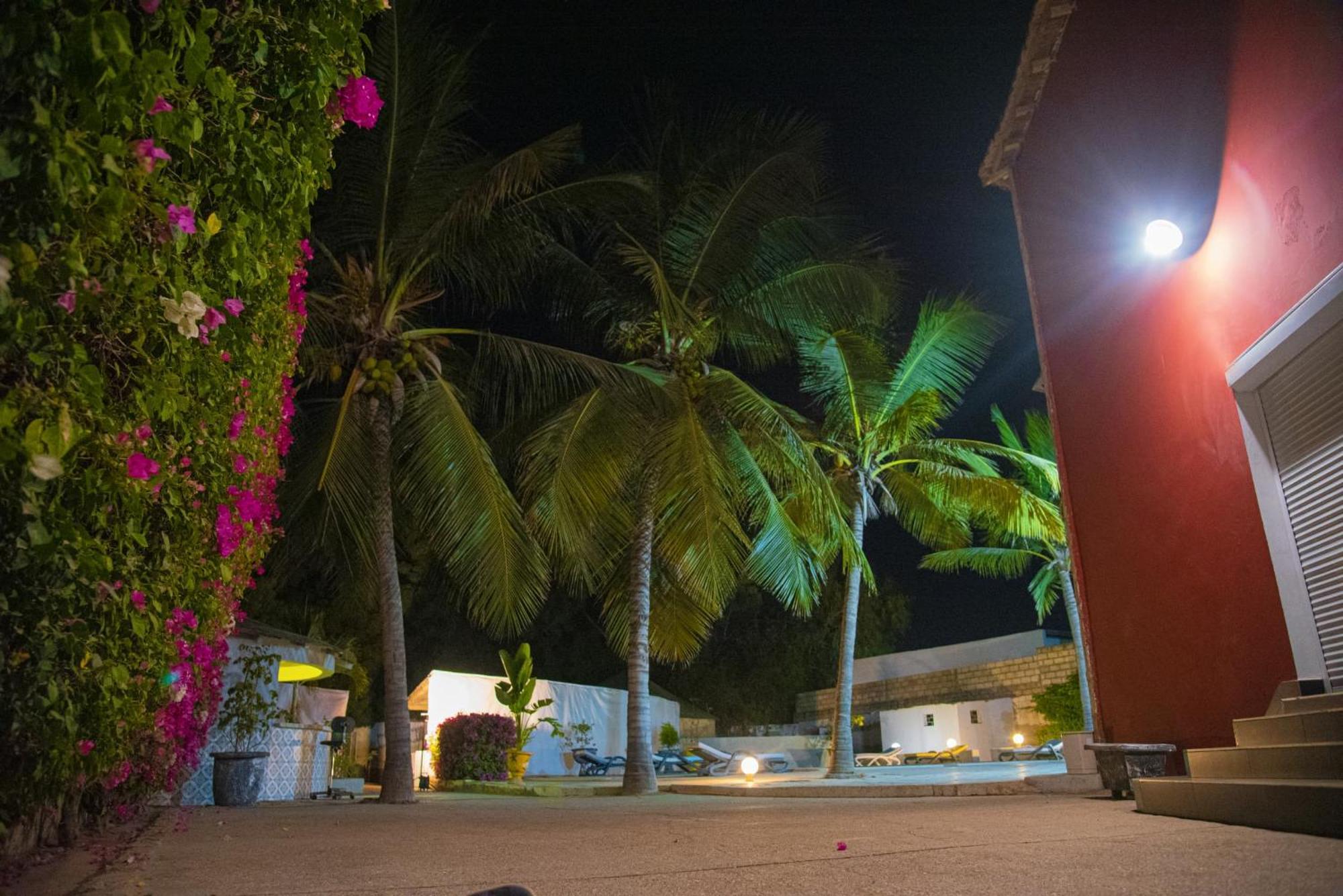 Chambres D'Hotes Villa Luciana Saly Chambre photo